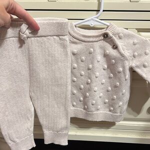 Cat & Jack Cream Kids Matching Set